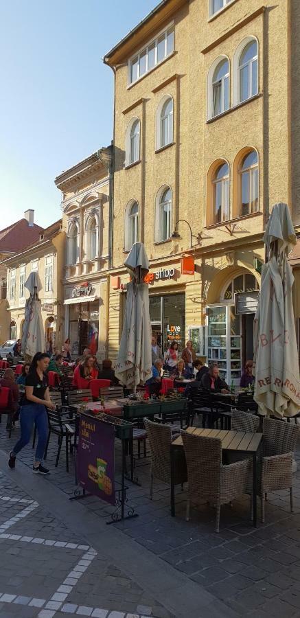 Strada Republicii Nr 26 Daire Braşov Dış mekan fotoğraf