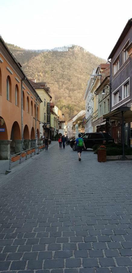 Strada Republicii Nr 26 Daire Braşov Dış mekan fotoğraf